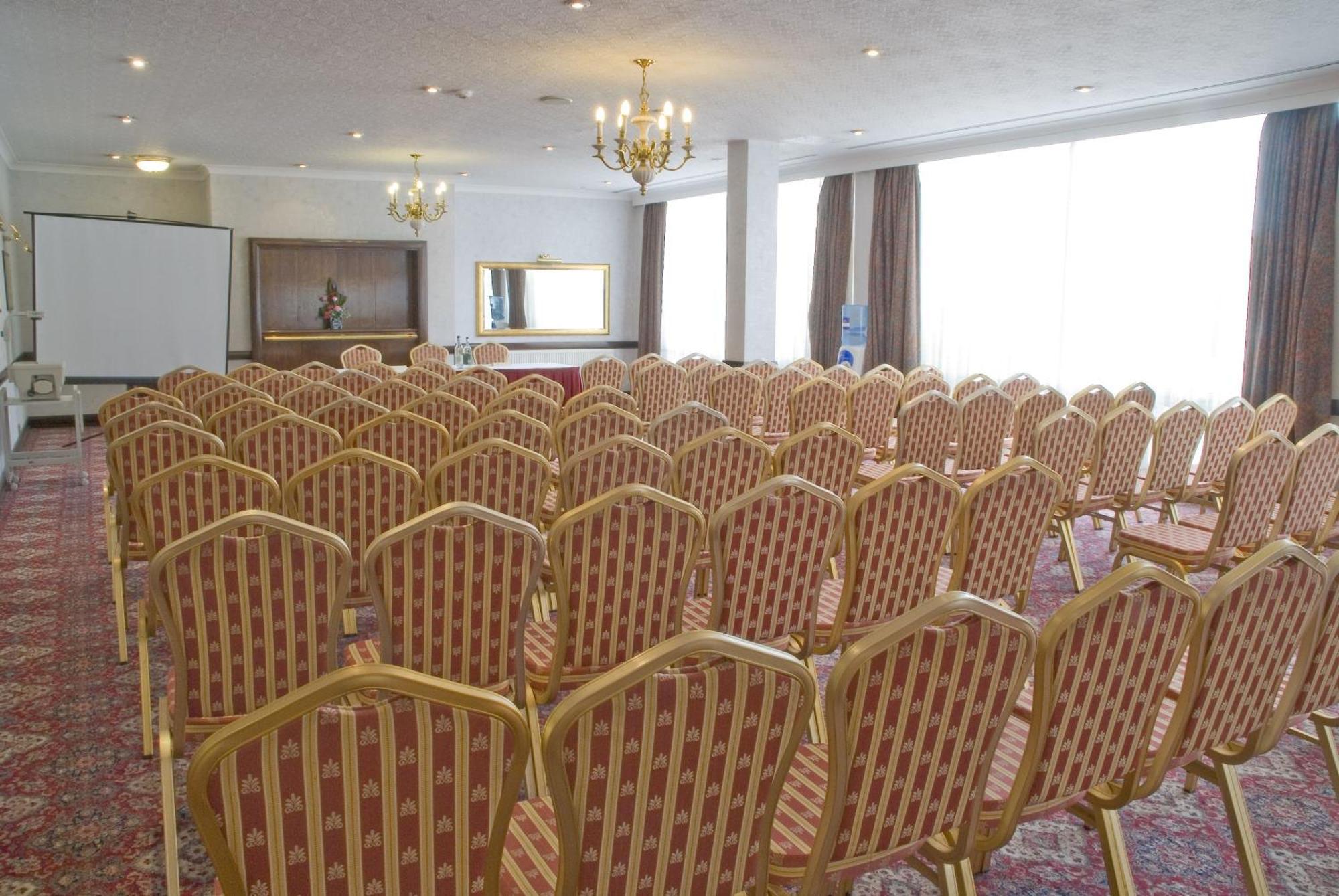 Coventry Hill Hotel Екстер'єр фото